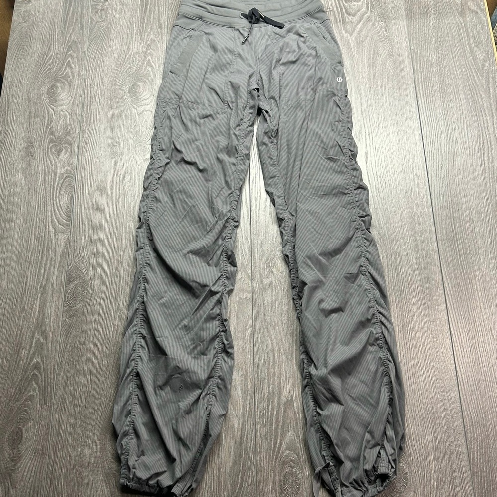 Lululemon Dance Studio Pant Tall Grey Pinstripe Ruched Joggers Size 4 Tall
